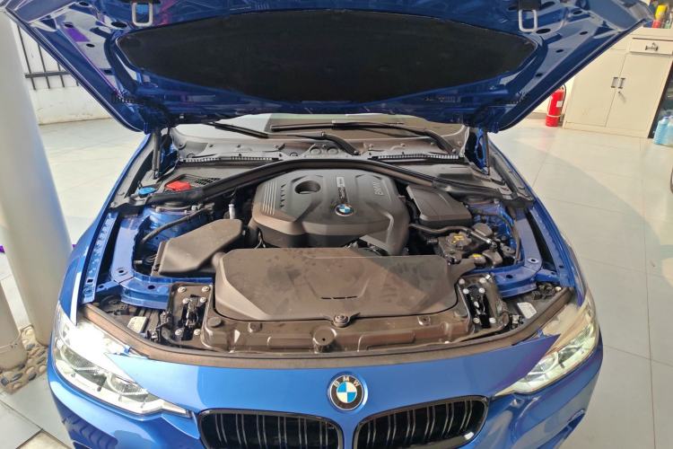 Used BMW 3 Series 2018 320Li Leading Model M Sport Package Engine Bay