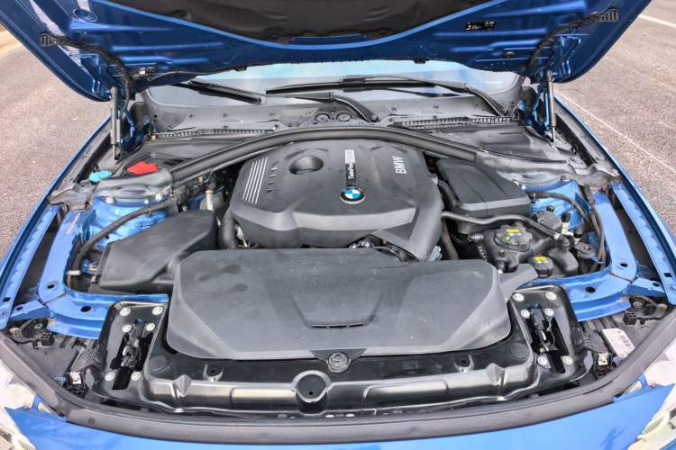 Used BMW 3 Series 2018 320Li Leading Model M Sport Package Engine Bay
