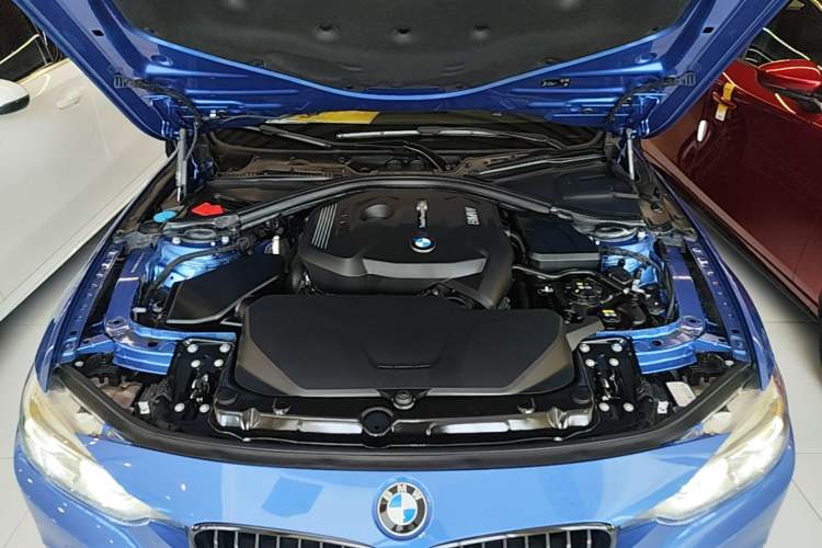 Used BMW 3 Series 2018 320Li M Sport Night Edition Engine Bay