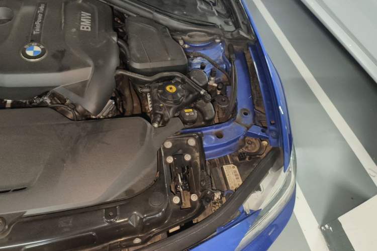 Used BMW 3 Series 2018 320Li Leading Model M Sport Package Engine Bay Left