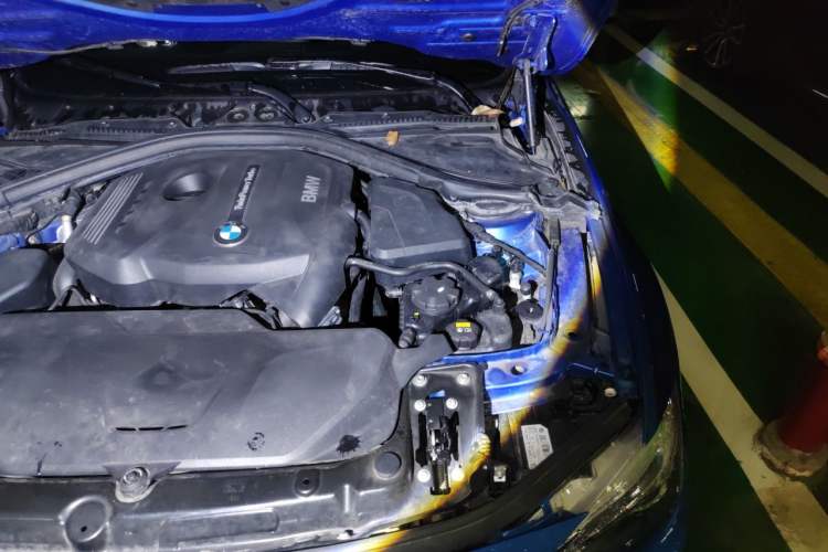 Used BMW 3 Series 2018 320i M Sport Night Edition Engine Bay Left