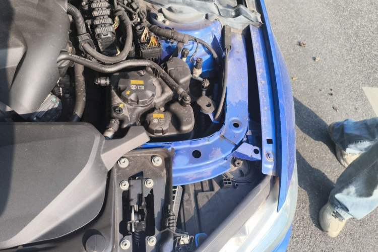 Used BMW 3 Series 2018 320Li M Sport Night Edition Engine Bay Left
