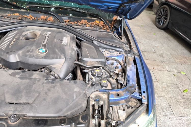 Used BMW 3 Series 2018 320i M Sport Package Engine Bay Left