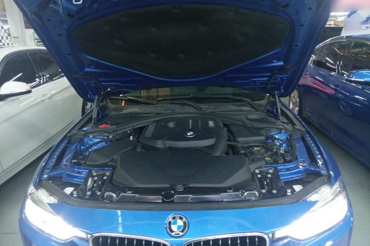 Used BMW 3 Series 2018 320Li Leading Model M Sport Package Engine Bay