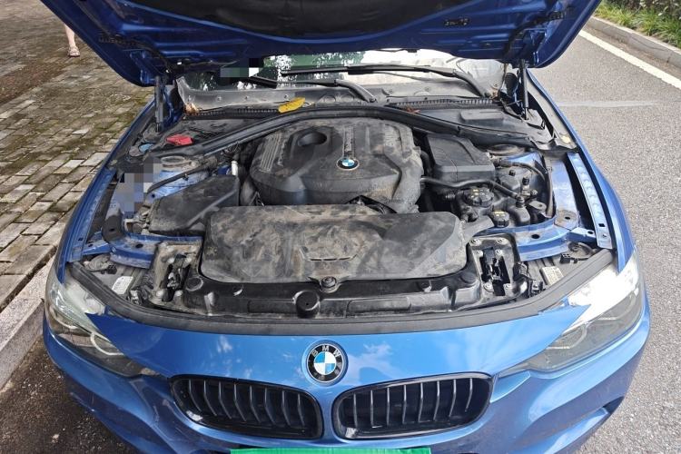 Used BMW 3 Series 2018 320i M Sport Night Edition Engine Bay