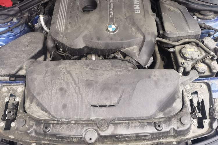 Used BMW 3 Series 2018 320i M Sport Package Engine Bay