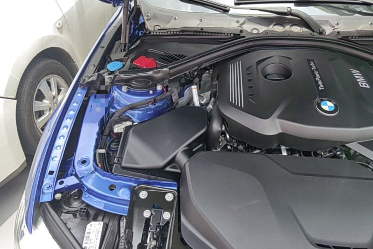 Used BMW 3 Series 2018 320i M Sport Package Engine Bay Right