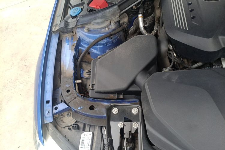 Used BMW 3 Series 2018 320i M Sport Package Engine Bay Right