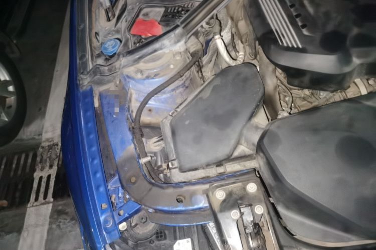 Used BMW 3 Series 2018 320i M Sport Package Engine Bay Right