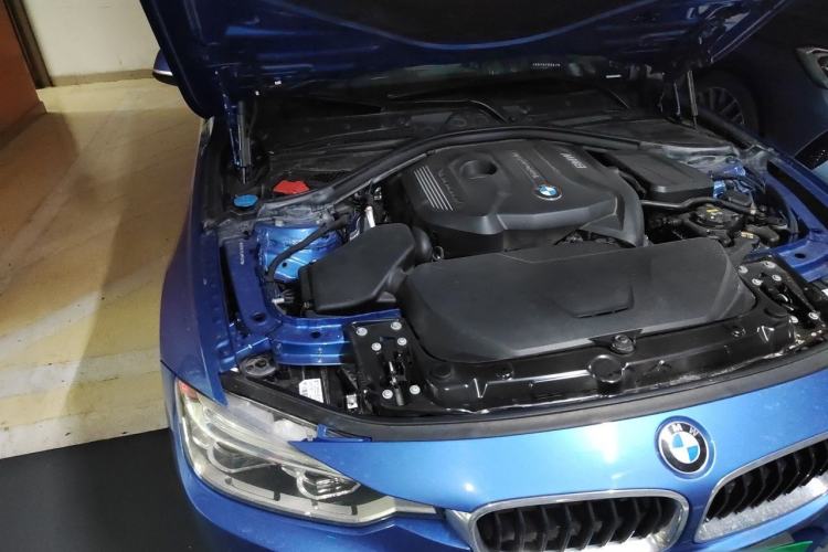 Used BMW 3 Series 2018 320Li Leading Model M Sport Package Engine Bay Right