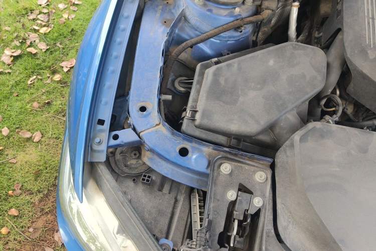 Used BMW 3 Series 2018 320Li Leading Model M Sport Package Engine Bay Right
