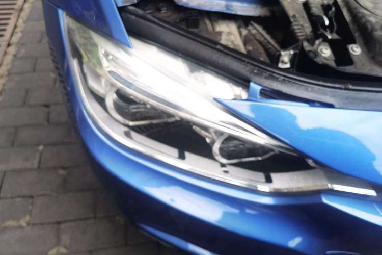 Used BMW 3 Series 2018 320i M Sport Package Engine Bay Right