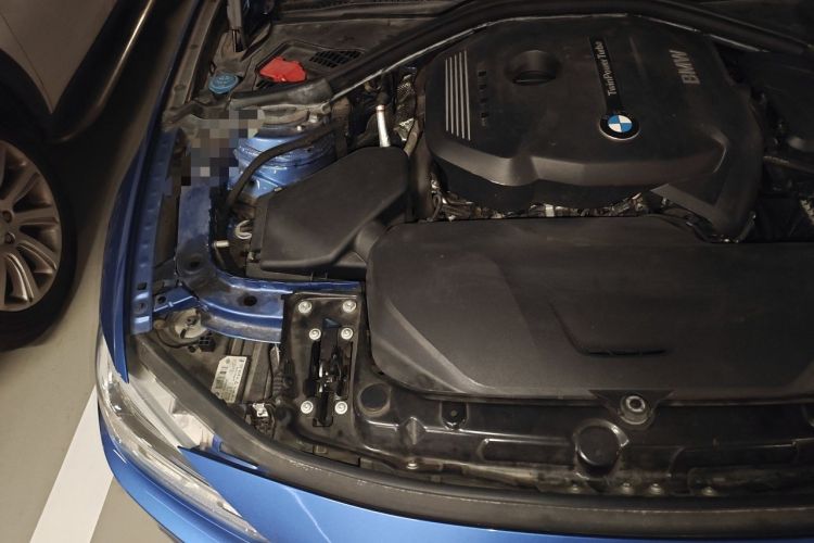 Used BMW 3 Series 2018 320Li Leading Model M Sport Package Engine Bay Right