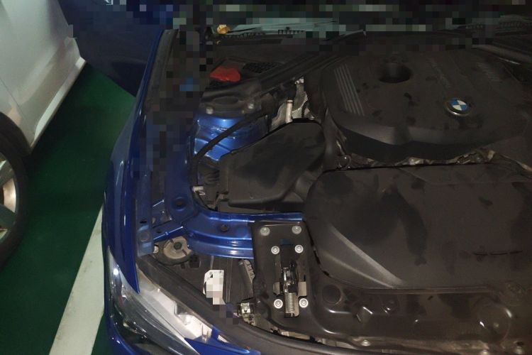 Used BMW 3 Series 2018 320i M Sport Night Edition Engine Bay Right