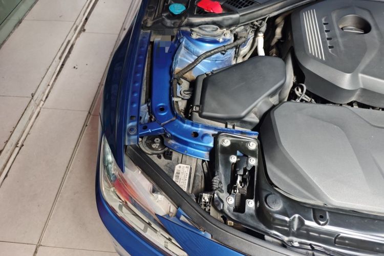 Used BMW 3 Series 2018 320Li Leading Model M Sport Package Engine Bay Right