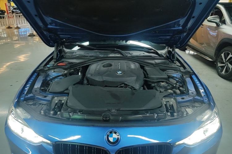 Used BMW 3 Series 2018 320Li Leading Model M Sport Package Engine Bay