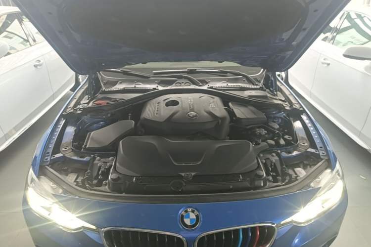 Used BMW 3 Series 2018 320Li Leading Model M Sport Package Engine Bay