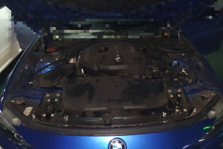 Used BMW 3 Series 2018 320i M Sport Night Edition Engine Bay