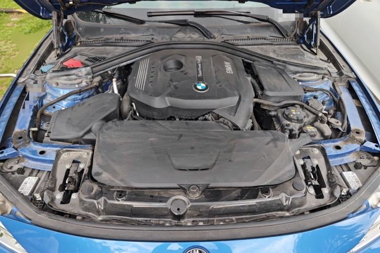 Used BMW 3 Series 2018 320i M Sport Package Engine Bay
