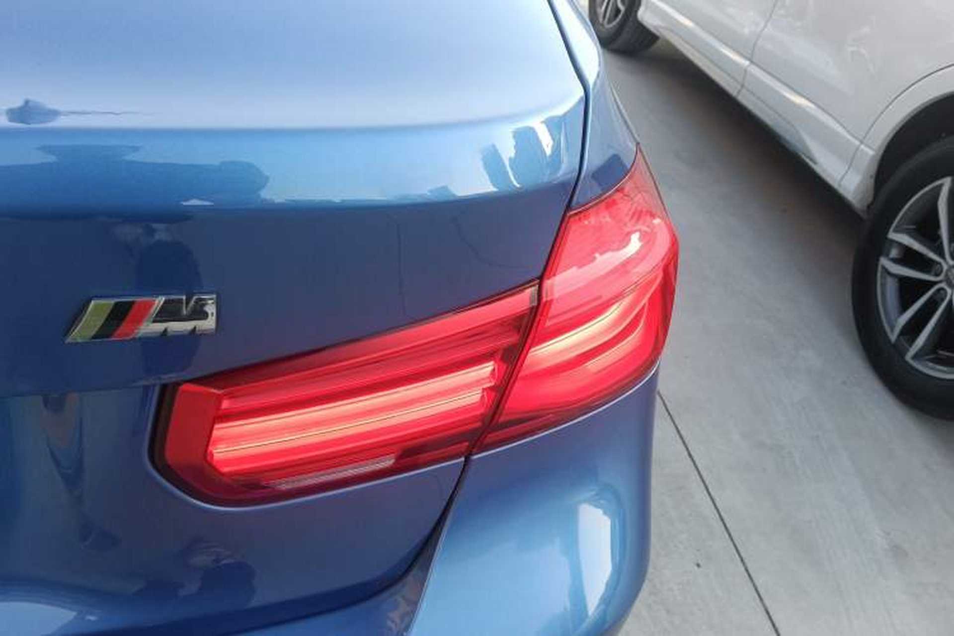 Used BMW 3 Series 2018 320i M Sport Package Exterior 3