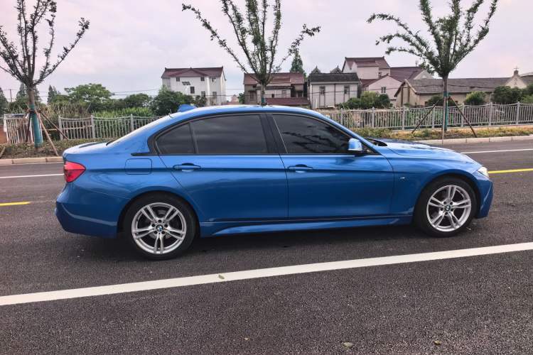 Used BMW 3 Series 2018 320Li Leading Model M Sport Package Exterior 3