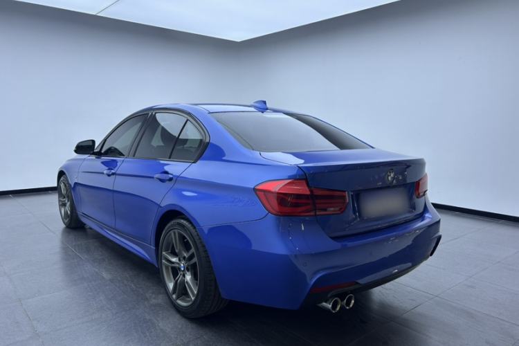 Used BMW 3 Series 2018 320i M Sport Package Exterior 3