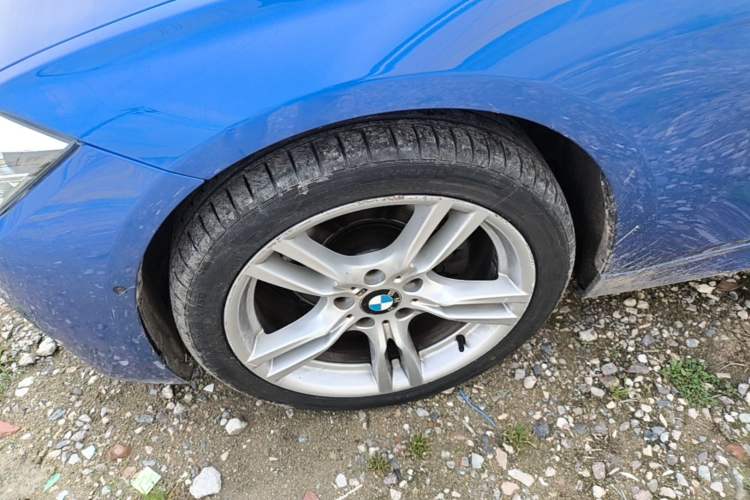 Used BMW 3 Series 2018 320Li Leading Model M Sport Package Exterior 4