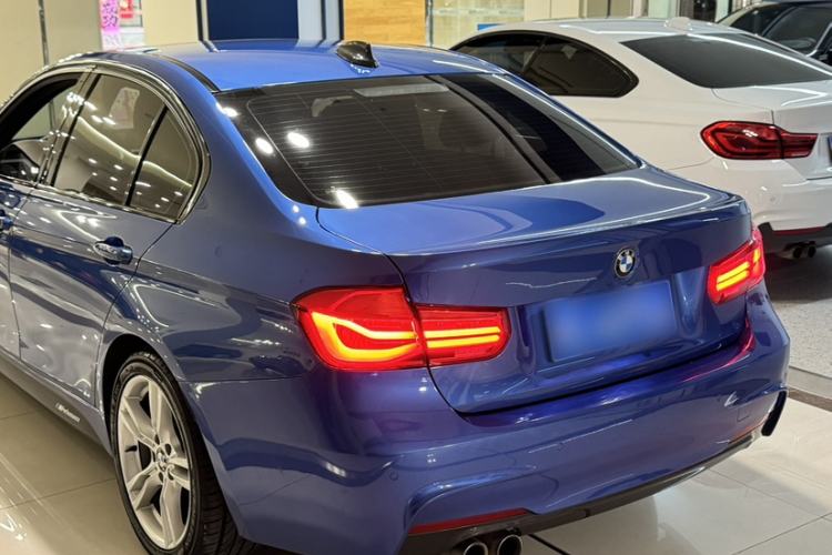 Used BMW 3 Series 2018 320i M Sport Package Exterior 5