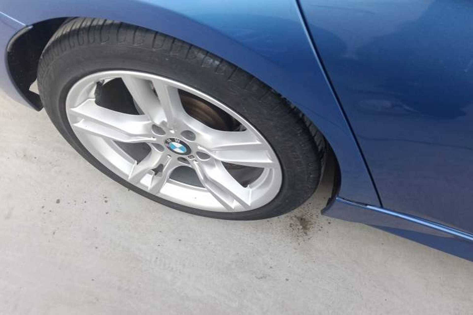 Used BMW 3 Series 2018 320i M Sport Package Exterior 5