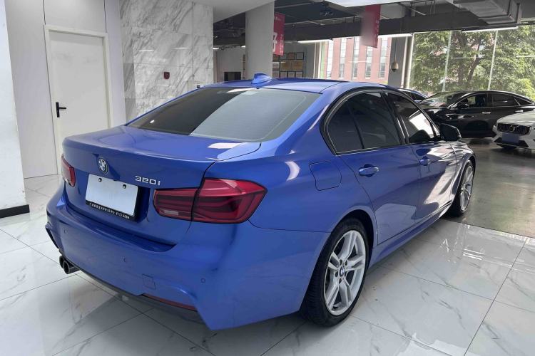 Used BMW 3 Series 2018 320i M Sport Package Exterior 5
