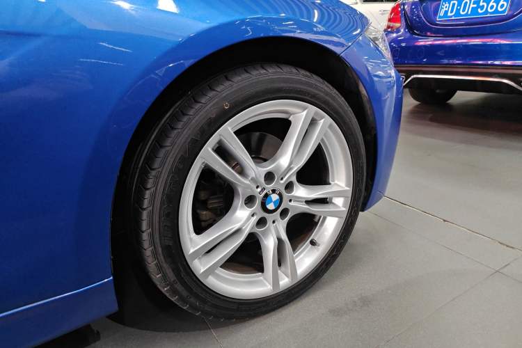 Used BMW 3 Series 2018 320Li Leading Model M Sport Package Exterior 5