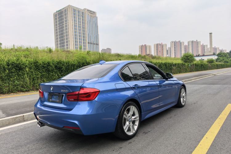 Used BMW 3 Series 2018 320i M Sport Package Exterior 5