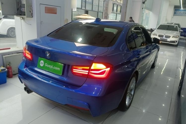 Used BMW 3 Series 2018 320i M Sport Package Exterior 5