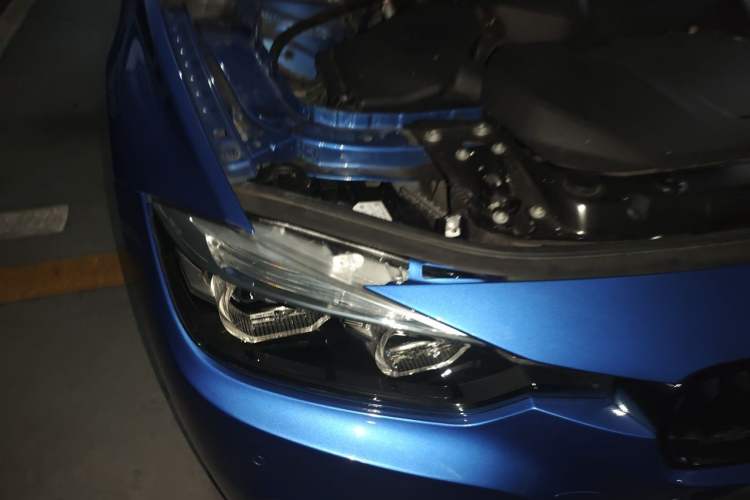 Used BMW 3 Series 2018 330i M Sport Night Edition Exterior 6