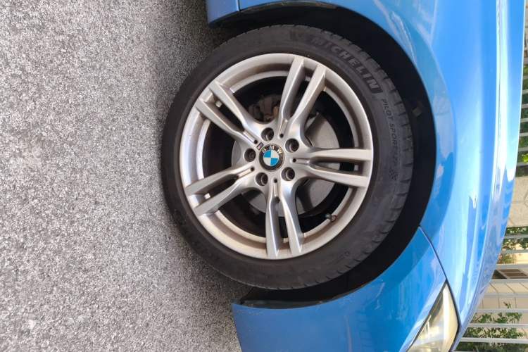 Used BMW 3 Series 2018 320i M Sport Package Exterior 7