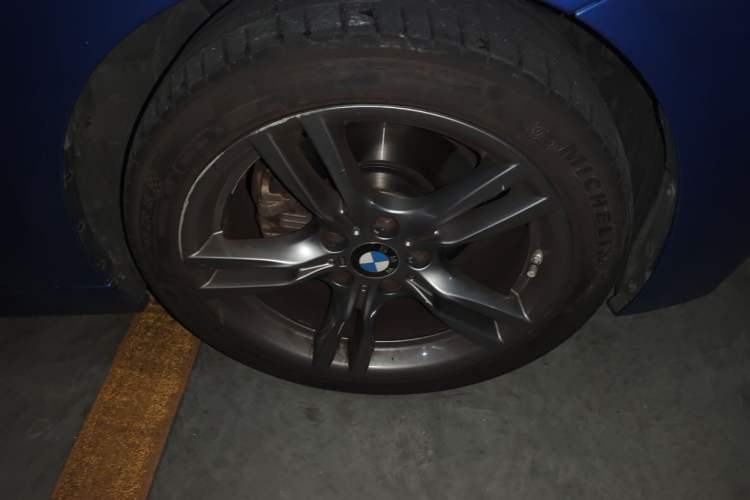 Used BMW 3 Series 2018 330i M Sport Night Edition Exterior 7