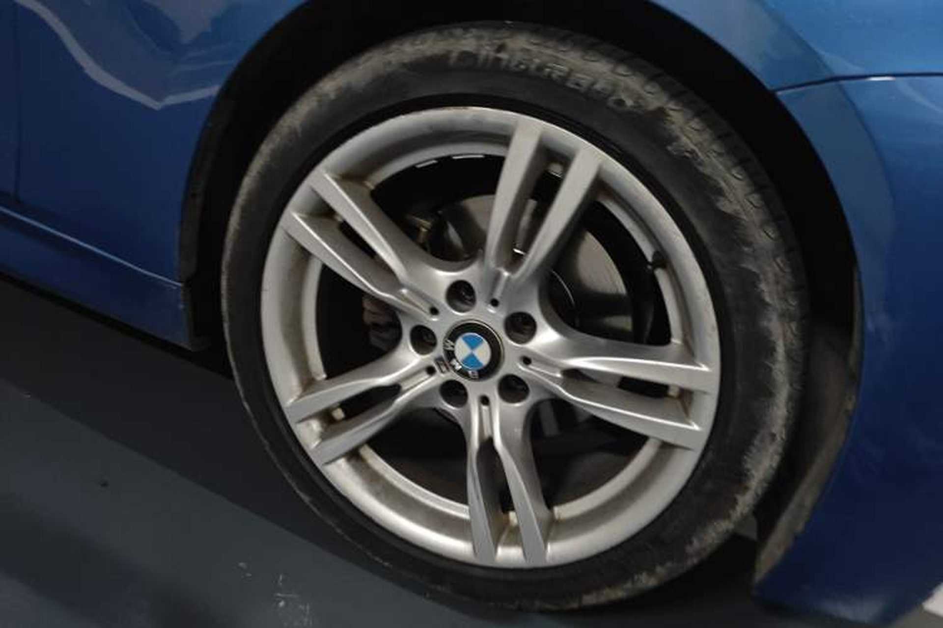 Used BMW 3 Series 2018 320Li Leading Model M Sport Package Exterior 7