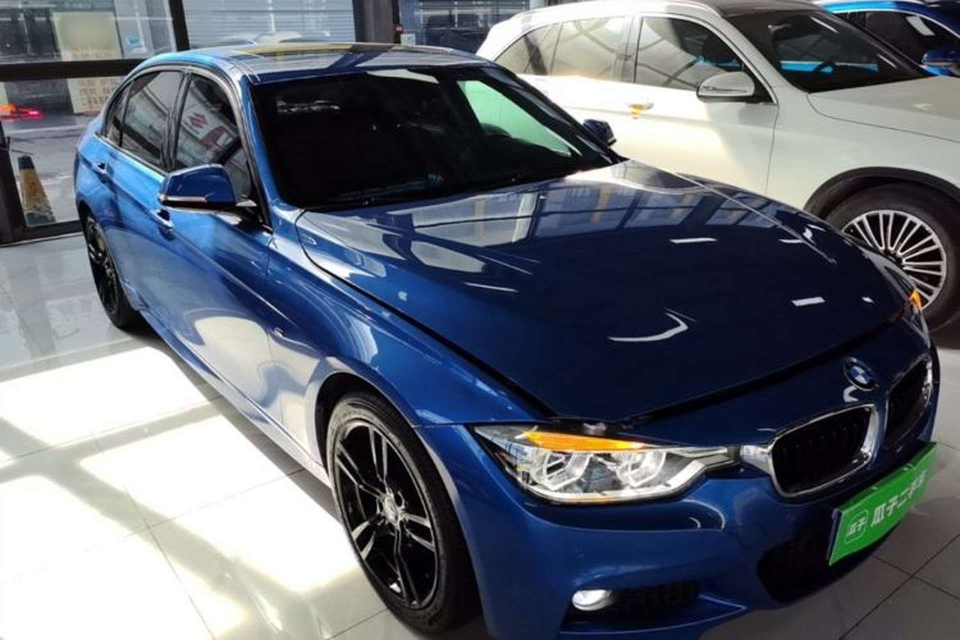 Used BMW 3 Series 2018 320Li Leading Model M Sport Package Front Right 45 Deg