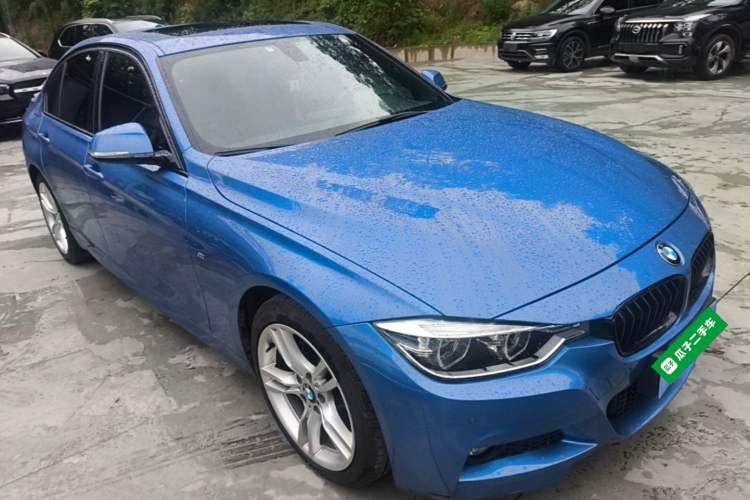 Used BMW 3 Series 2018 320i M Sport Package Front Right 45 Deg
