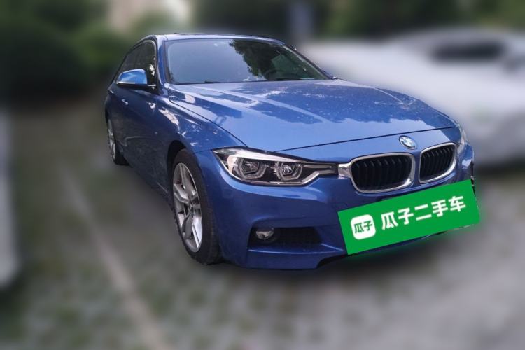 Used BMW 3 Series 2018 320i M Sport Package Front Right 45 Deg