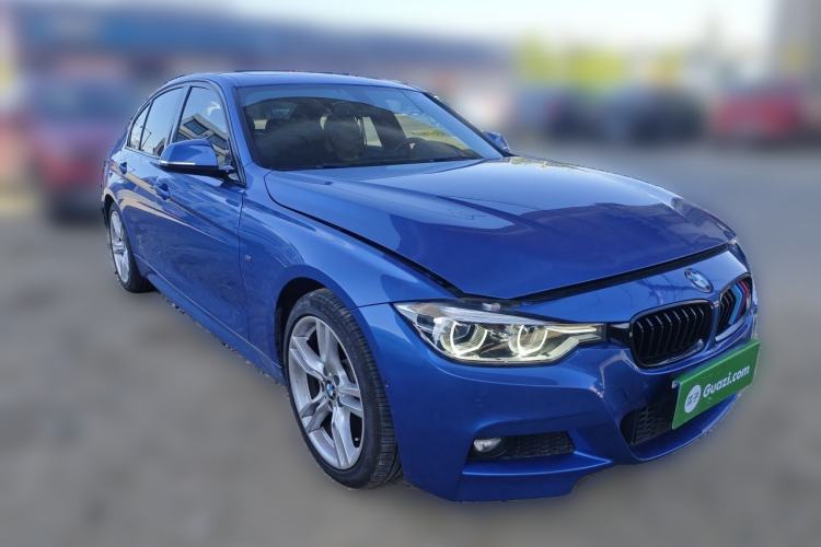 Used BMW 3 Series 2018 320i M Sport Package Front Right 45 Deg