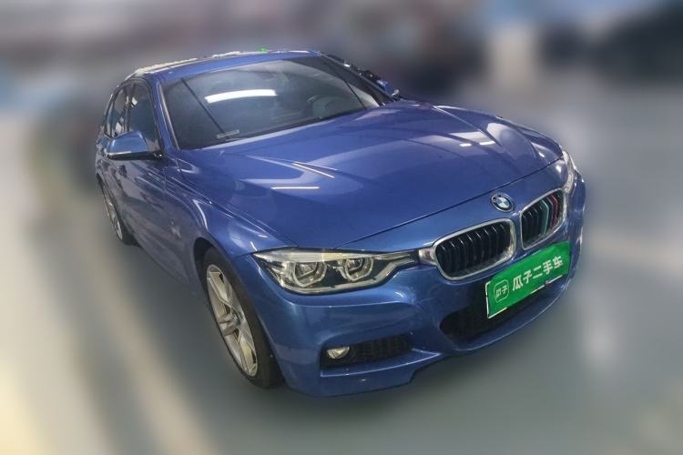 Used BMW 3 Series 2018 320i M Sport Package Front Right 45 Deg