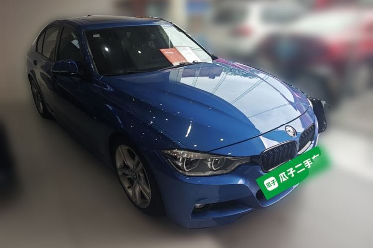 Used BMW 3 Series 2018 320i M Sport Package Front Right 45 Deg