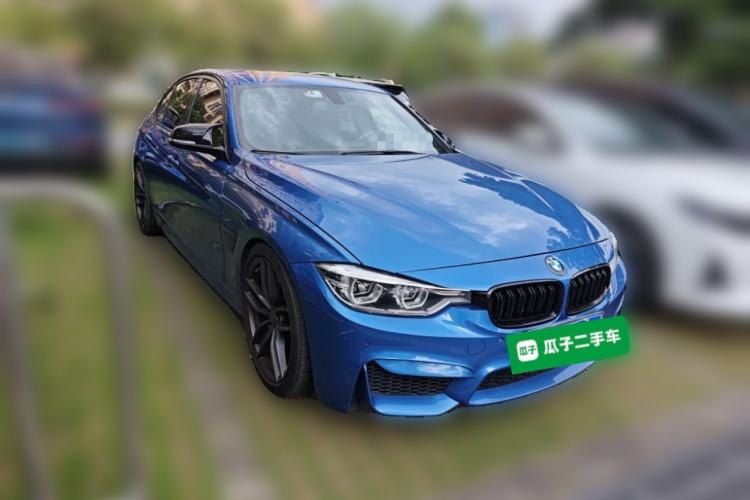 Used BMW 3 Series 2018 320i M Sport Package Front Right 45 Deg