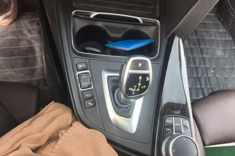 Used BMW 3 Series 2018 320Li M Sport Night Edition Gear Lever