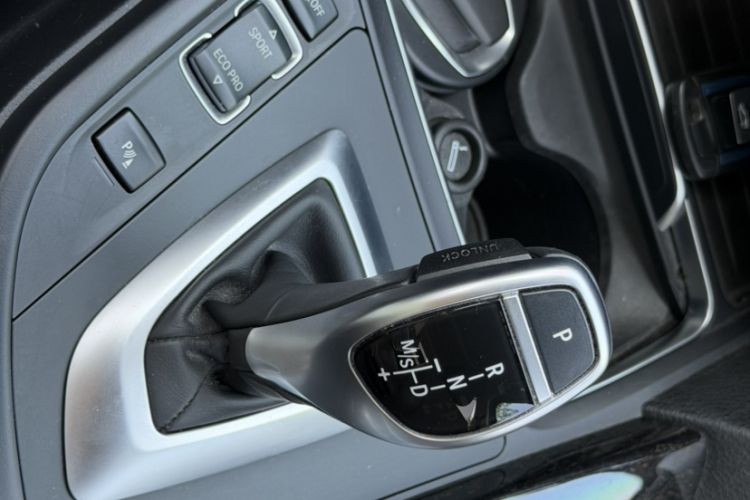 Used BMW 3 Series 2018 320Li M Sport Night Edition Gear Lever