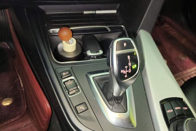 Used BMW 3 Series 2018 320i M Sport Package Gear Lever