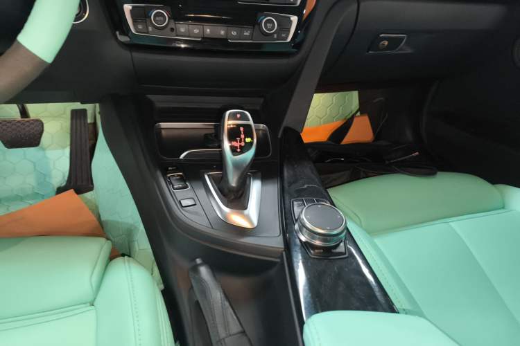 Used BMW 3 Series 2018 320Li M Sport Night Edition Gear Lever