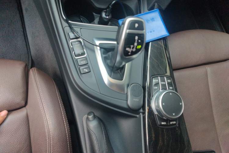 Used BMW 3 Series 2018 330Li M Sport Shadow Edition Gear Lever