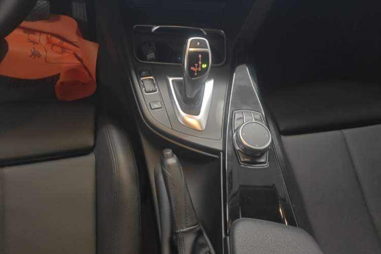 Used BMW 3 Series 2018 320Li Leading Model M Sport Package Gear Lever